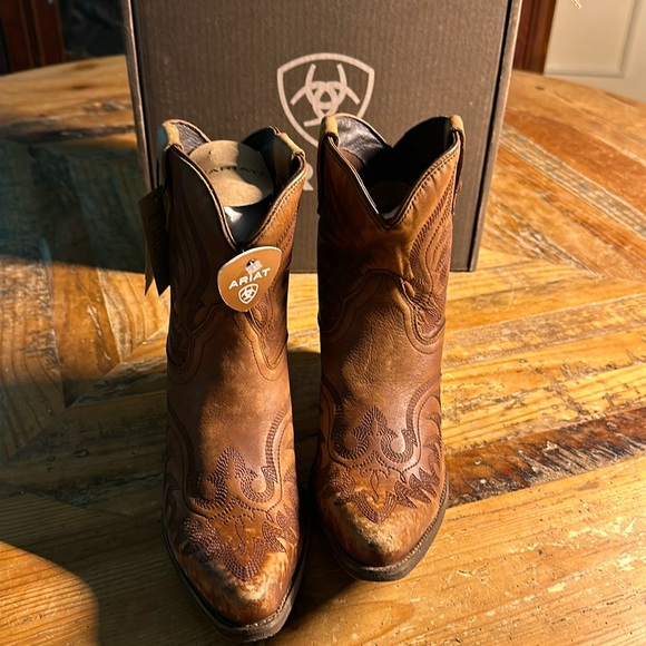 Boots - Picture 1 of 8